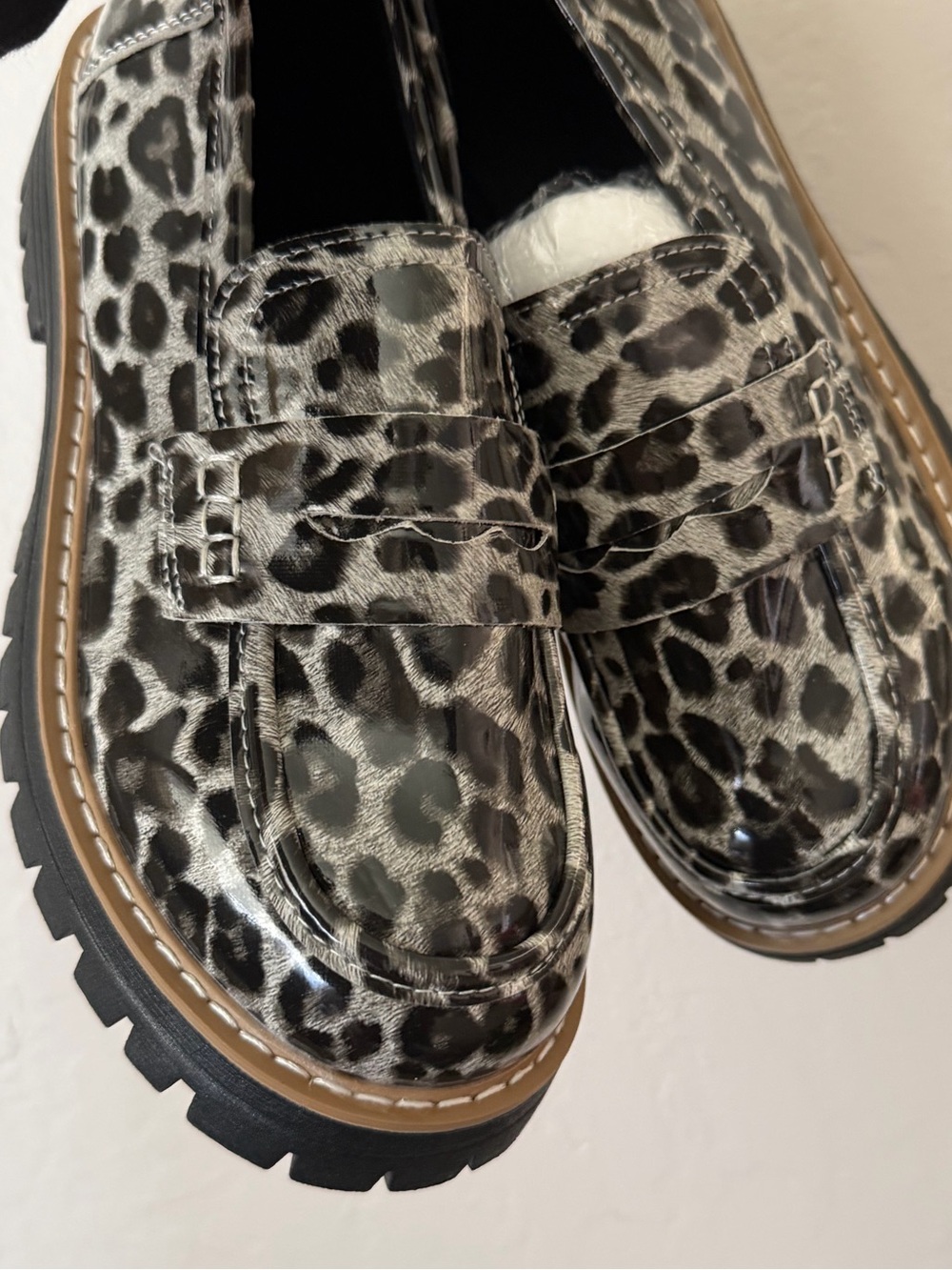 Leopard Print Penny Loafers Black & Gray Paten & Leather Chunky Heel 7.5 - Picture 3 of 5